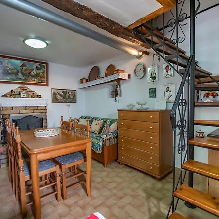 Liana's Dollhouse In Agios Georgios Nilias, Pelion *